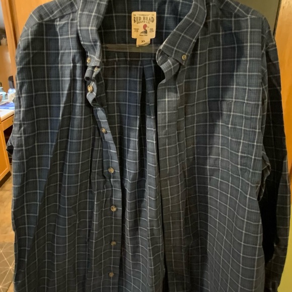 🌸🌸 RedHead Men's Navy Plaid Button Down Shirt - Picture 2 of 3